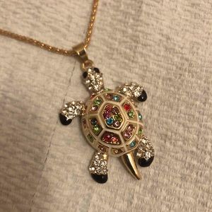 Betsey Johnson Turtle 🐢 Necklace